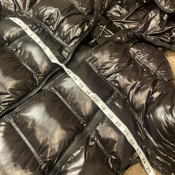 Black Puffer Jacket with Hood - Picture 4 of 7